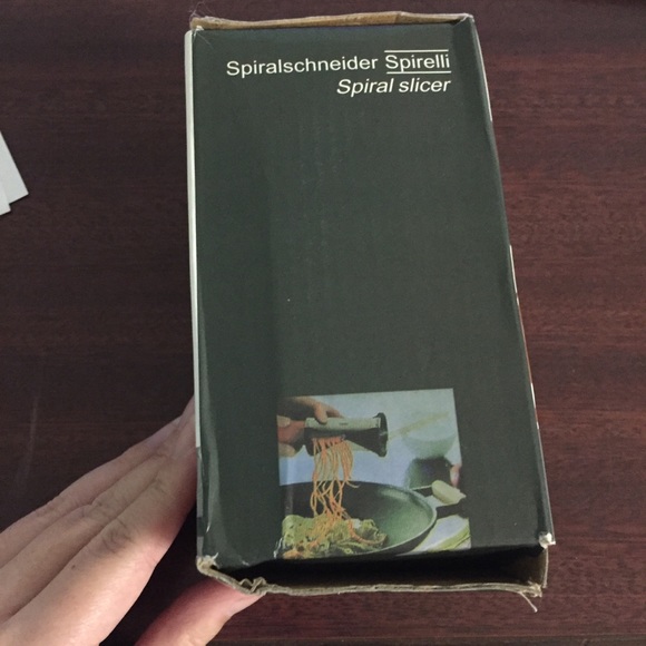 Small spirelli vegetable spiral slicer - Picture 14 of 15